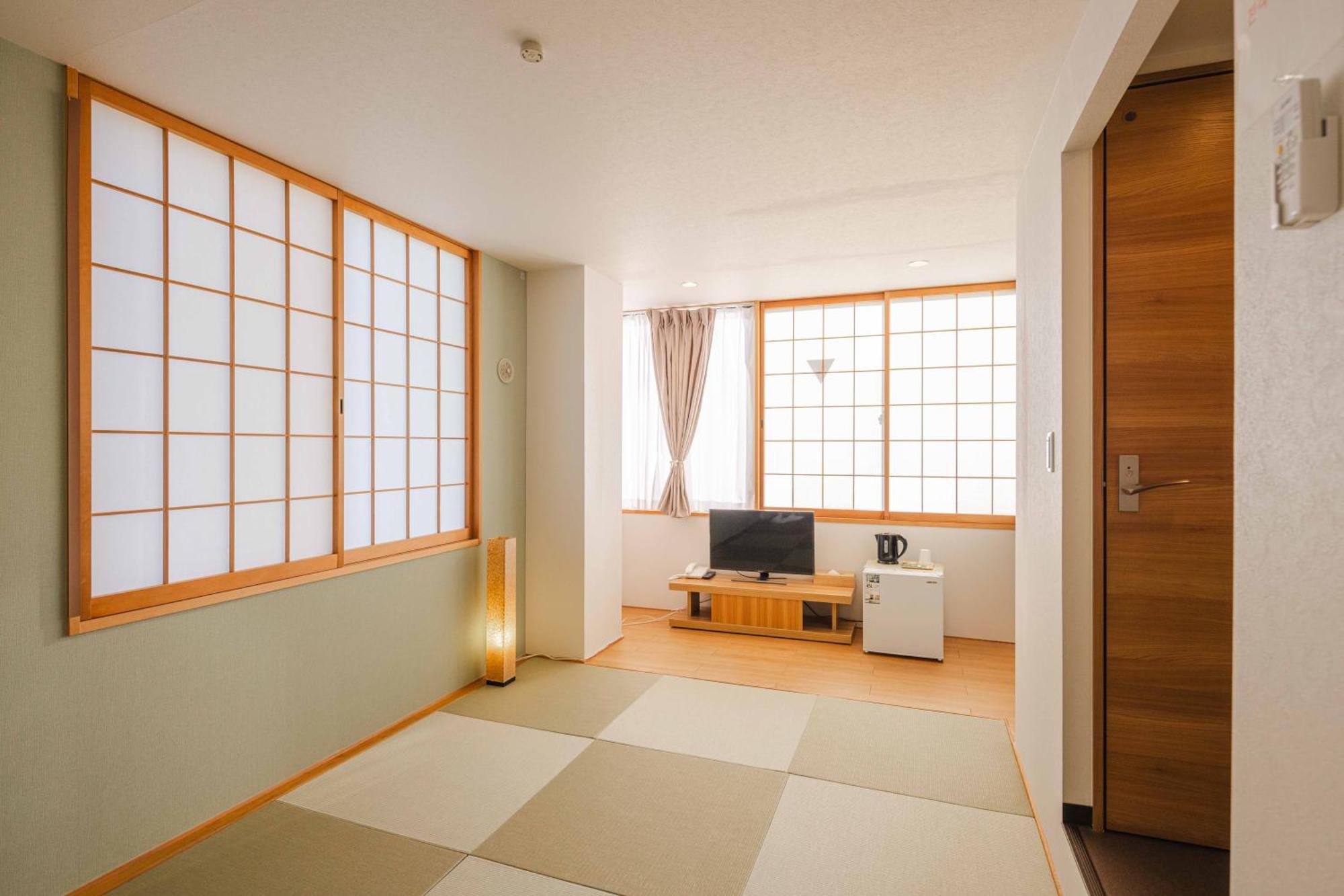 Miro Hotel Momodanikoen-Mae Osaka Ruang foto